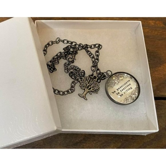 Charm Necklace Glitter Charm 25mm 18”lnch Affirmation Handmade 🖤 - Picture 1 of 7